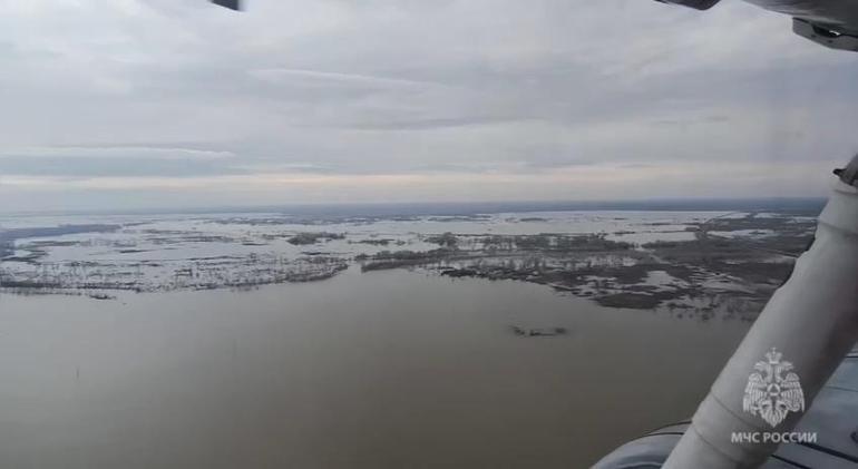 Rusya’da Ural Nehri’nin suları tehlikeli seviyeye yükseldi