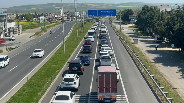 Tekirdağ'dan İstanbul yönüne trafik yoğunluğu