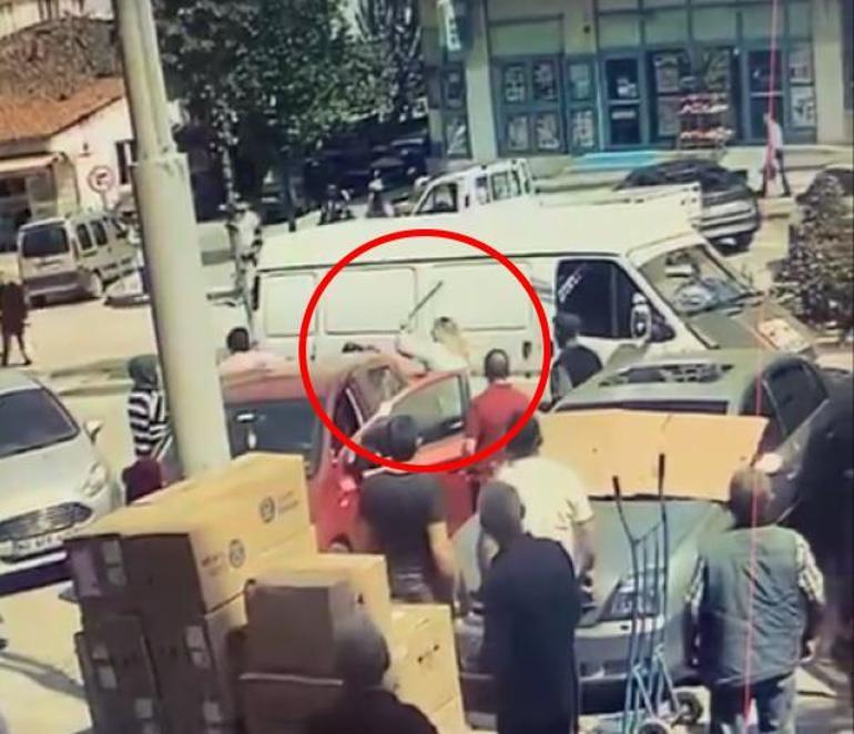 Tokat'ta sopalı, biber gazlı kavga kamerada; 1 yaralı