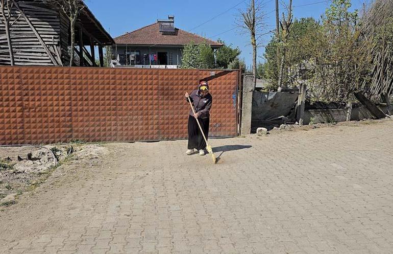 Yeni seçilen muhtar öncü oldu, köyü imece usulü temizlediler