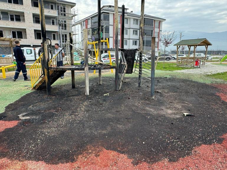 Bolu Belediyesi’nin yaptırdığı çocuk parkı kundaklandı