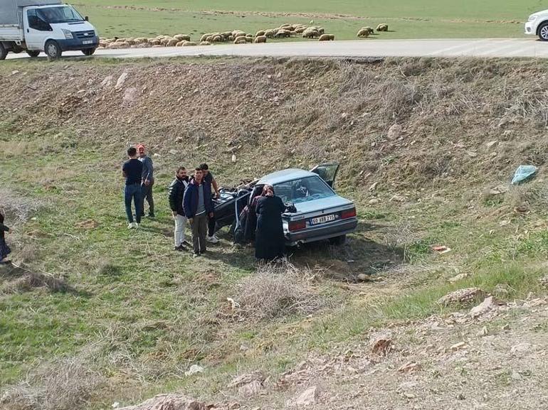 Beton mikseri ile otomobilin çarpıştığı kaza kamerada; 1'i ağır, 4 yaralı