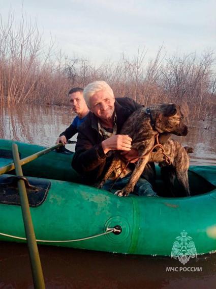 Rusya ve Kazakistan’da binlerce kişinin tahliye edildiği selde son durum