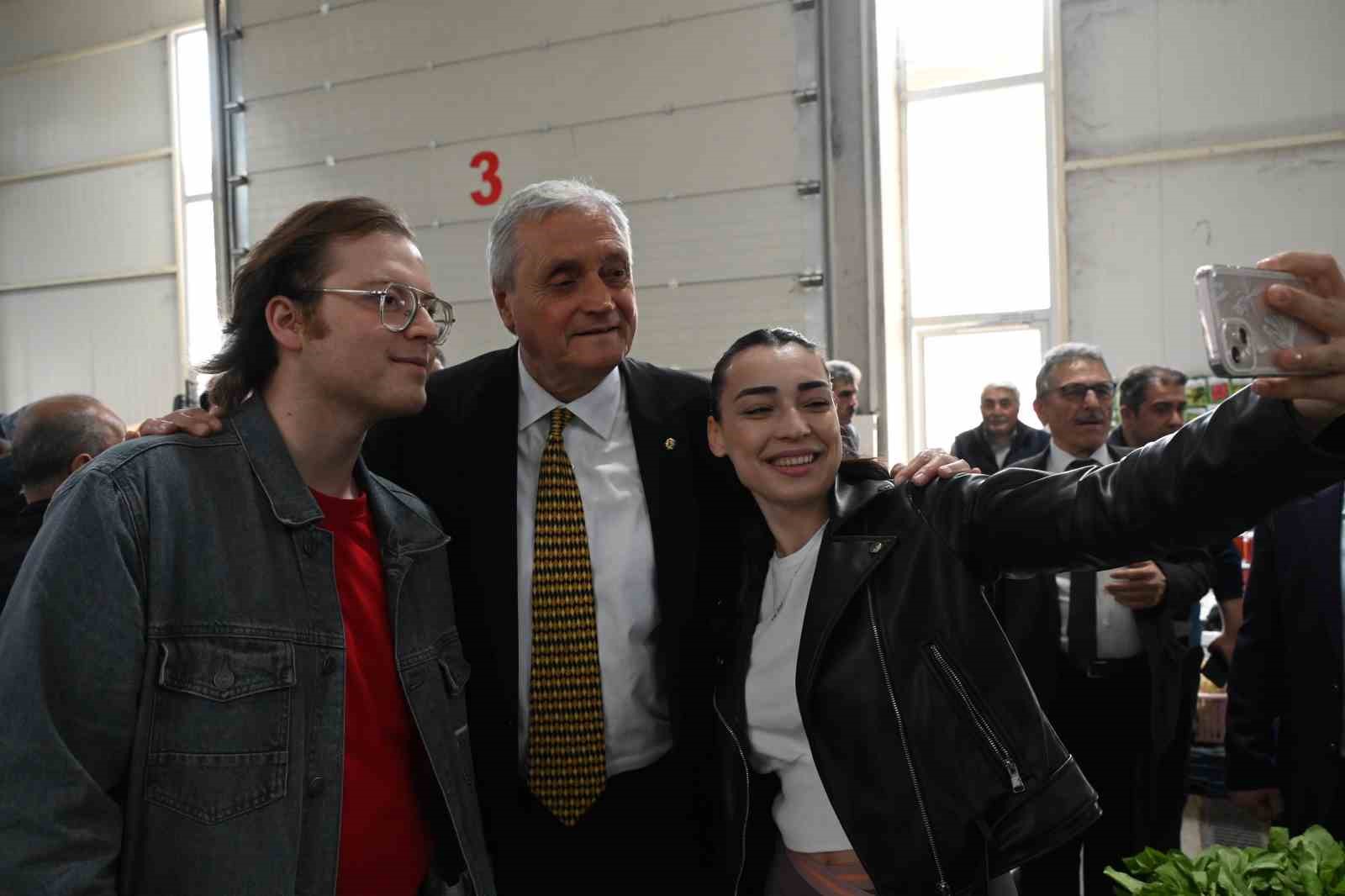 Başkan Bakkalcıoğlu’ndan kapalı pazara ziyaret