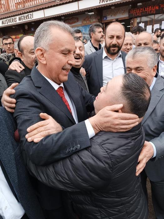 AK Parti'den aday gösterilmeyince bağımsız aday oldu, seçimi kazandı