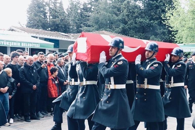 İzinde gittiği Çanakkale'de kalp krizi geçiren astsubay, hayatını kaybetti