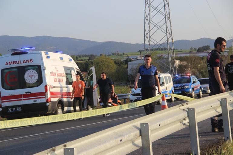 Çanakkale'de motosiklet, bariyerlere çarptı: 2 ölü