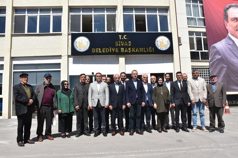 Sivas Belediyesi’nin tabelasına 'T.C.' ibaresi eklendi