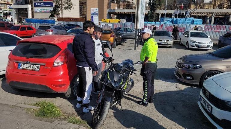 Kazaya karışan ehliyetsiz sürücü motosikletini sakladı, 20 bin TL cezadan kurtulamadı