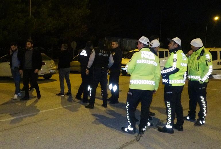 Kampüste göğsünden bıçaklanan üniversiteli, trafik polislerinin ilk yardımıyla hayata tutundu