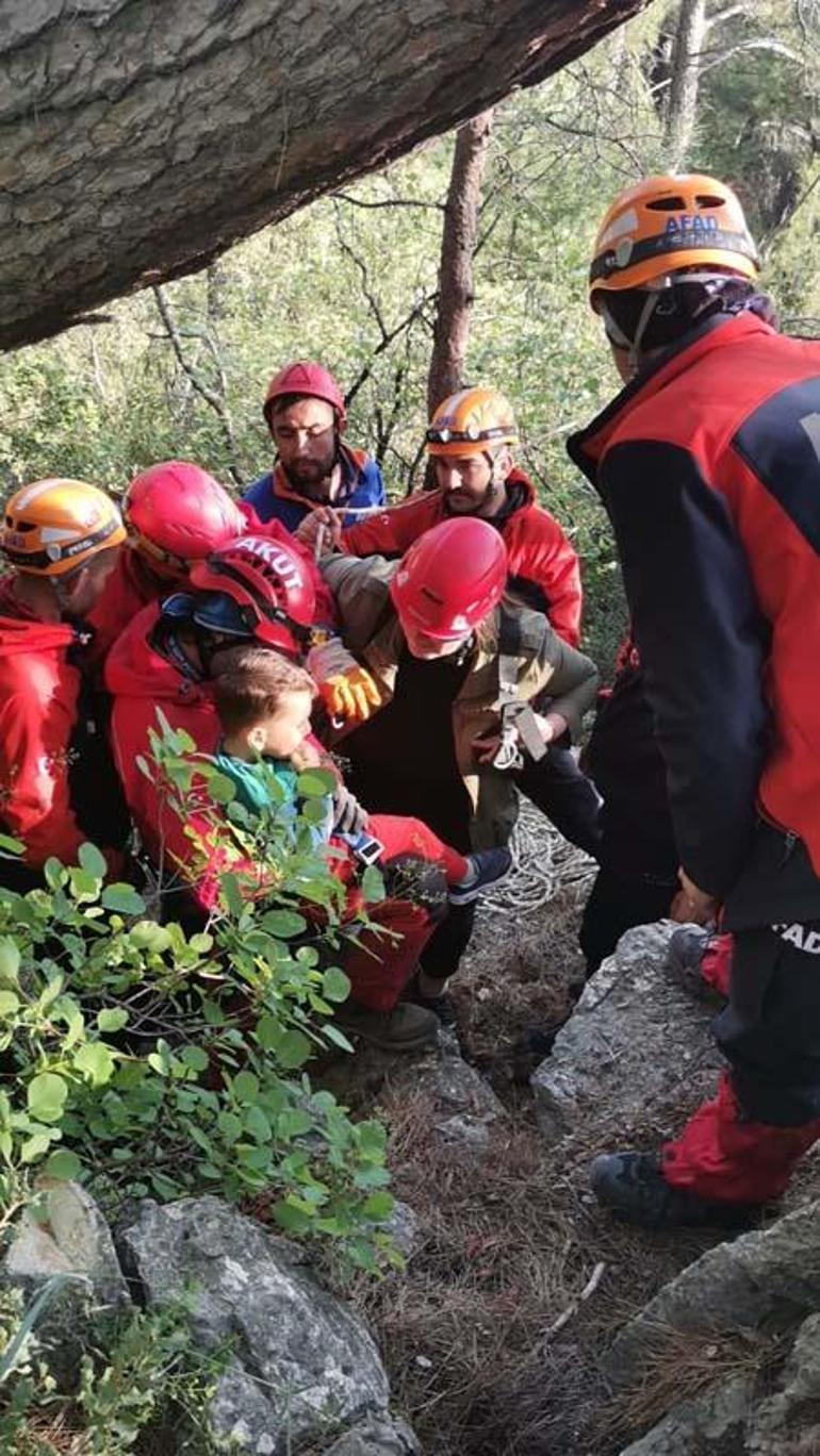 Teleferik kazasında kabinlerde mahsur kalanlardan 128'i kurtarıldı