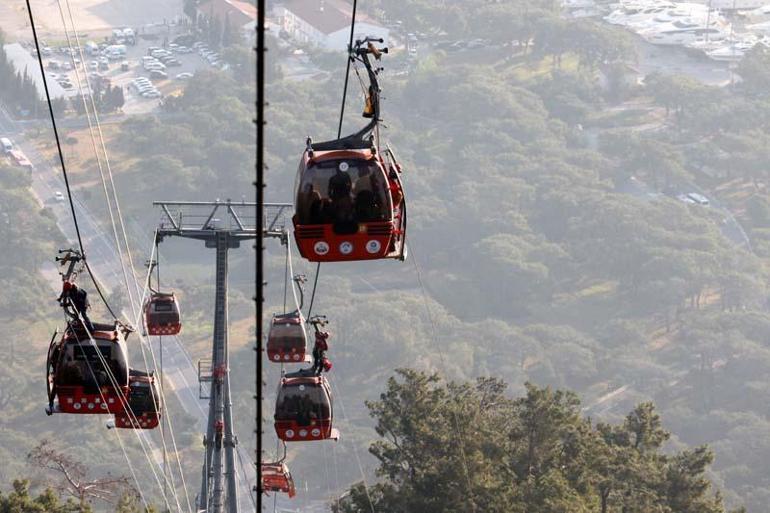 Teleferik kazasında kabinlerde mahsur kalanlardan 128'i kurtarıldı