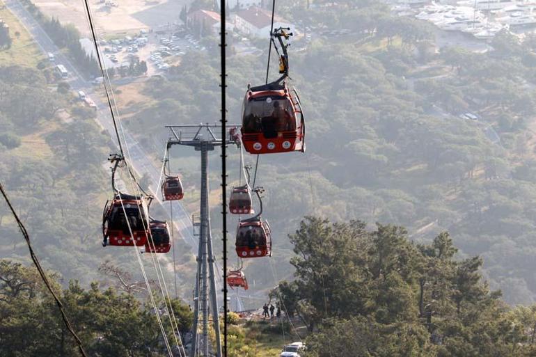 Teleferik kazasında kabinlerde mahsur kalanlardan 128'i kurtarıldı