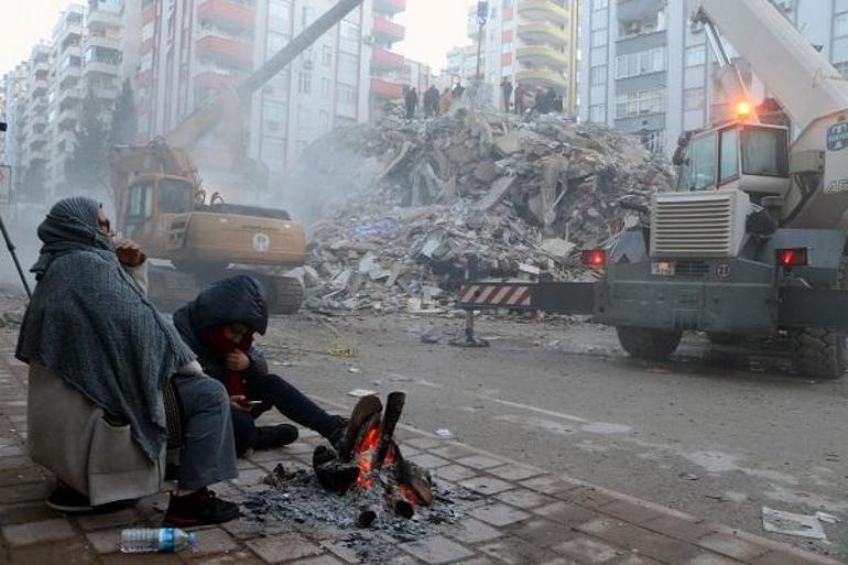 Depremde Alpargün Apartmanı'nda ölen 96 kişinin yakınları: Bilirkişi seçilen üniversitemize güvenimiz tam