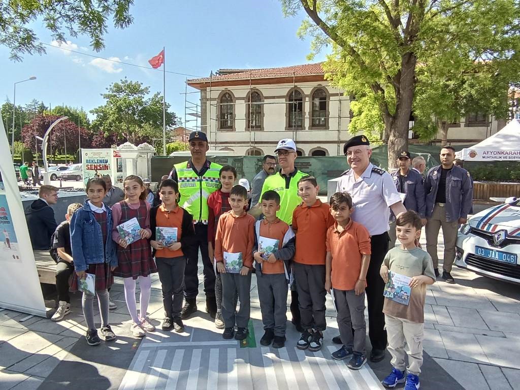 Afyonkarahisar’da Trafik haftası etkinlikleri devam ediyor