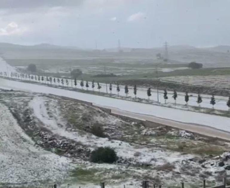 Başkentte dolu ve sağanak etkili oldu