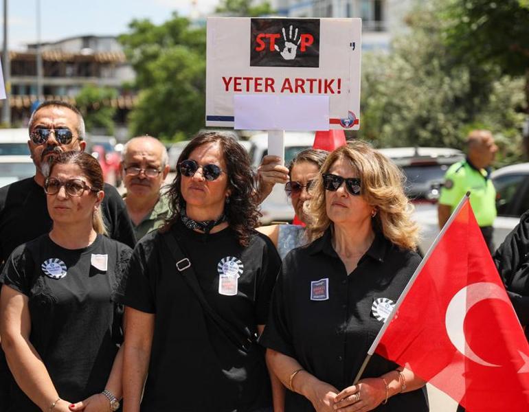 Kardeşinin velisi olarak okula gelen abla, müdür yardımcısını darbetti