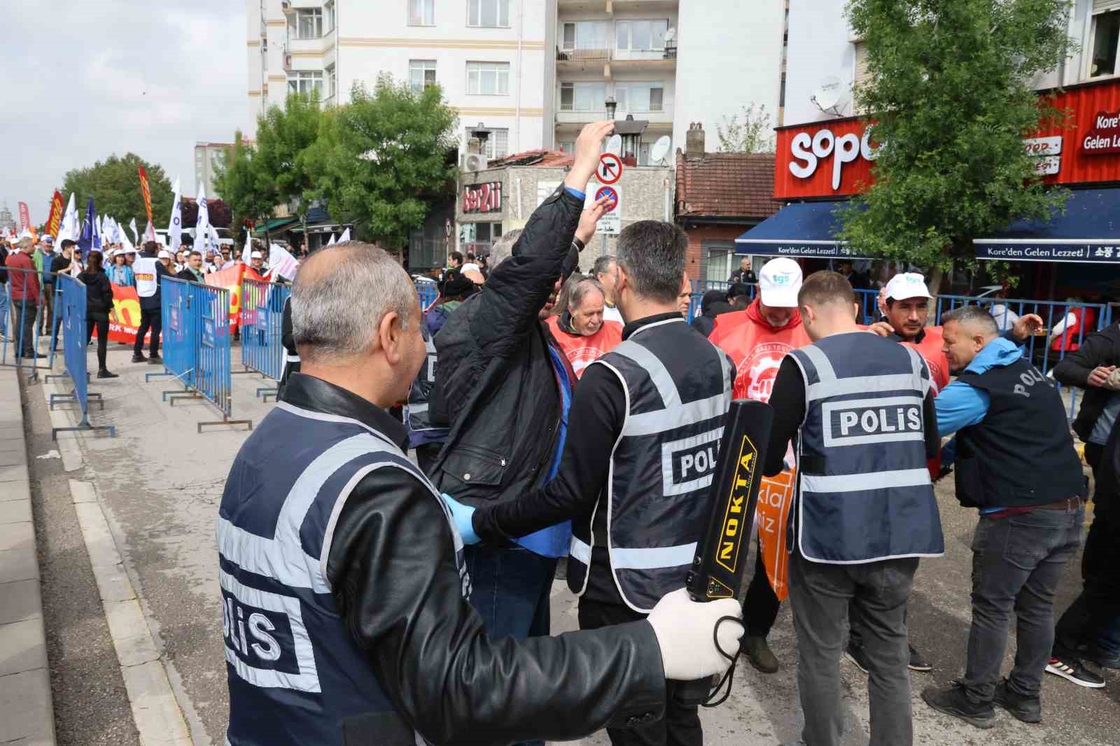 Eskişehir’de 1 Mayıs İşçi Bayramı coşkusu