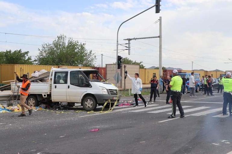 Kayseri'de iki kamyonet çarpıştı: 1 ölü, 4 yaralı