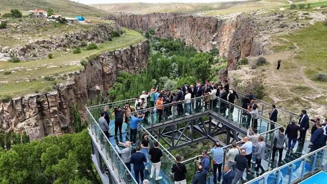 Bakan Ersoy: Dünyanın en büyük kanyonlarından Ihlara Vadisi, yukarıdan izlenebilecek