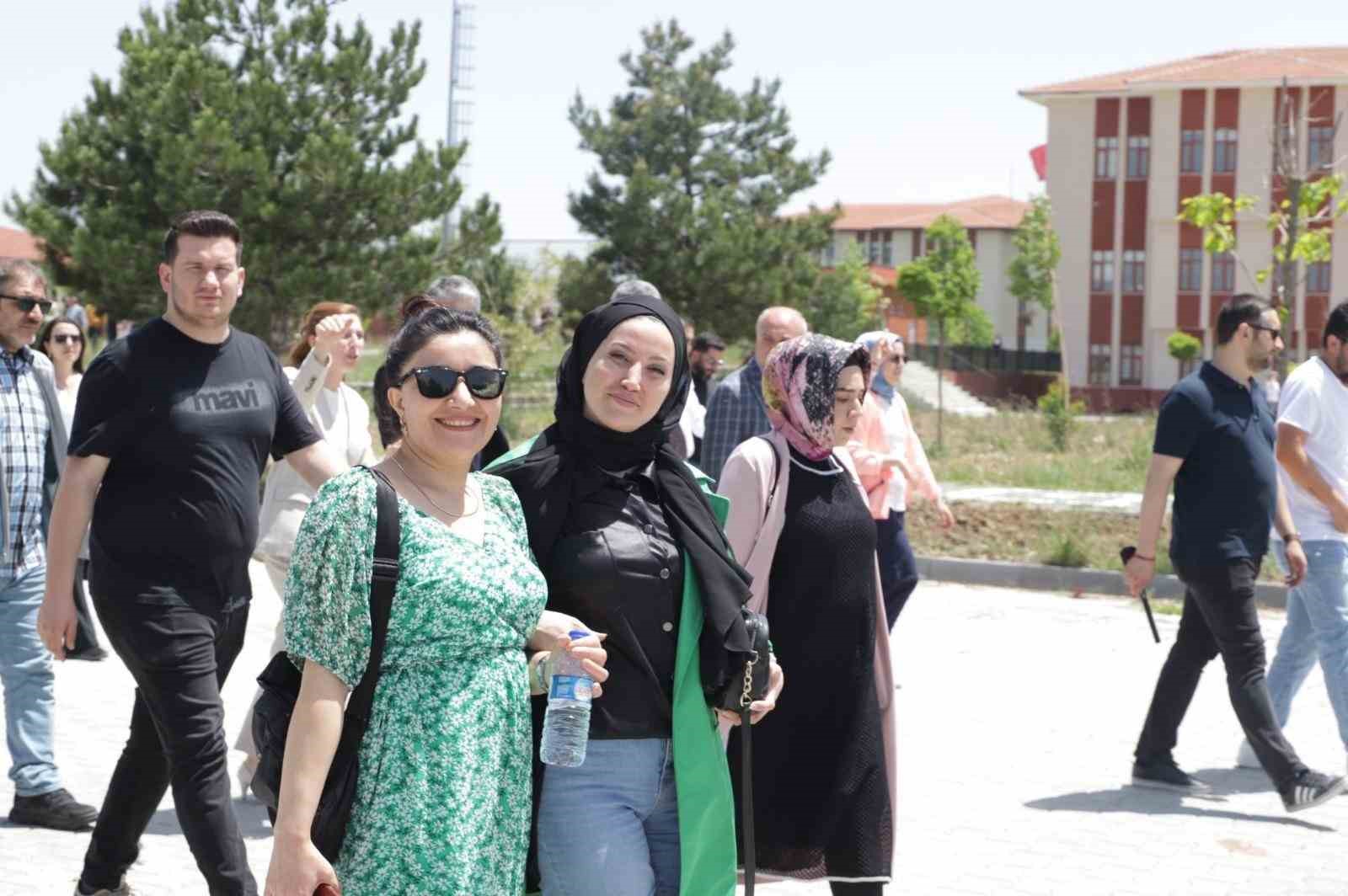 Kütahya Dumlupınar Üniversitesi’nde mezunlar buluşması