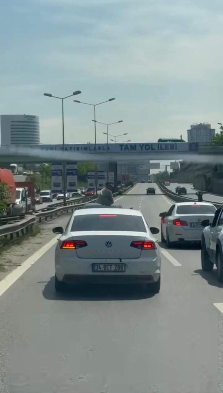 Üsküdar’da şeritleri kapatan düğün konvoyu trafiği yavaşlattı