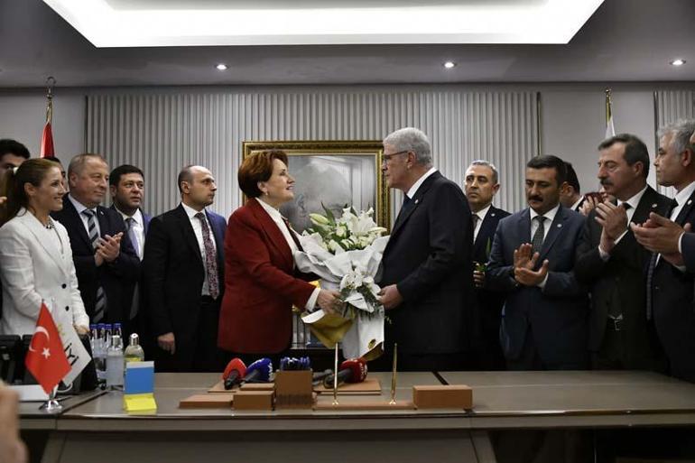 Dervişoğlu, Akşener'den görevi devraldı