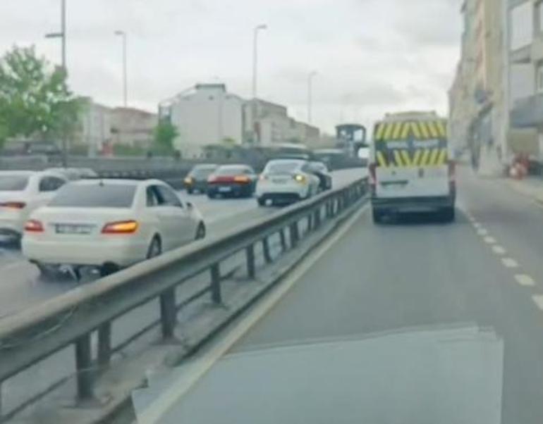 Küçükçekmece D-100'de şeritleri kapatan düğün konvoyu trafiği aksattı