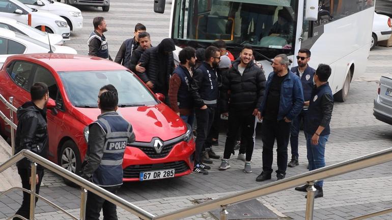 Tahta kaşıkla cinsel saldırı davasında sanıklara, 'yağma' suçundan tahliye