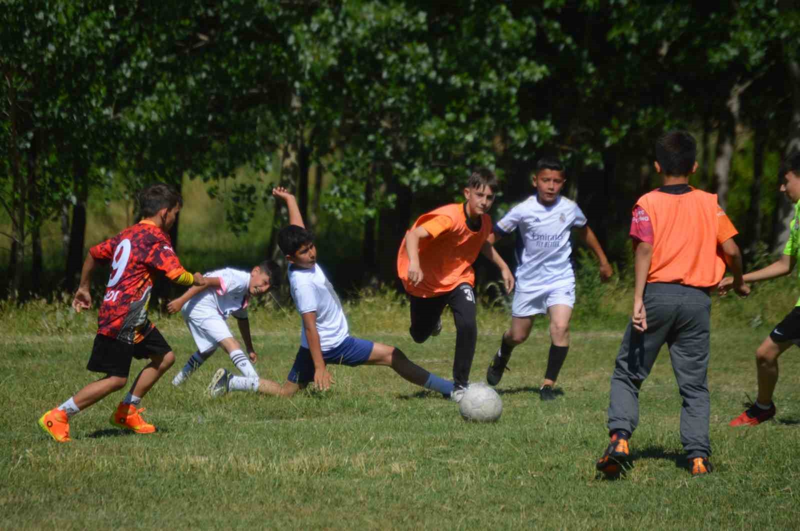 Şenlik ve futbol coşkusu birlikte yaşandı