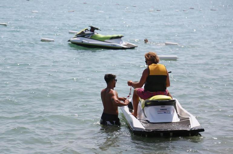 Jet ski'de ehliyet aranmıyor, can yeleksiz ve yüzme bilmeyenlere yasak