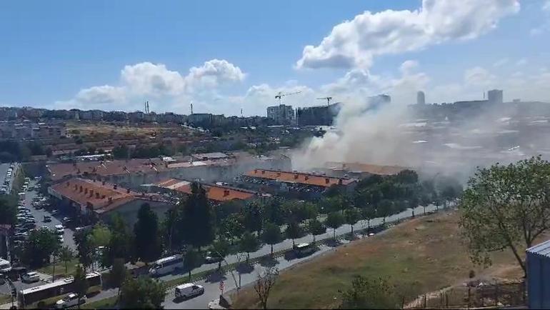 Sultangazi'de sanayi sitesinde yangın