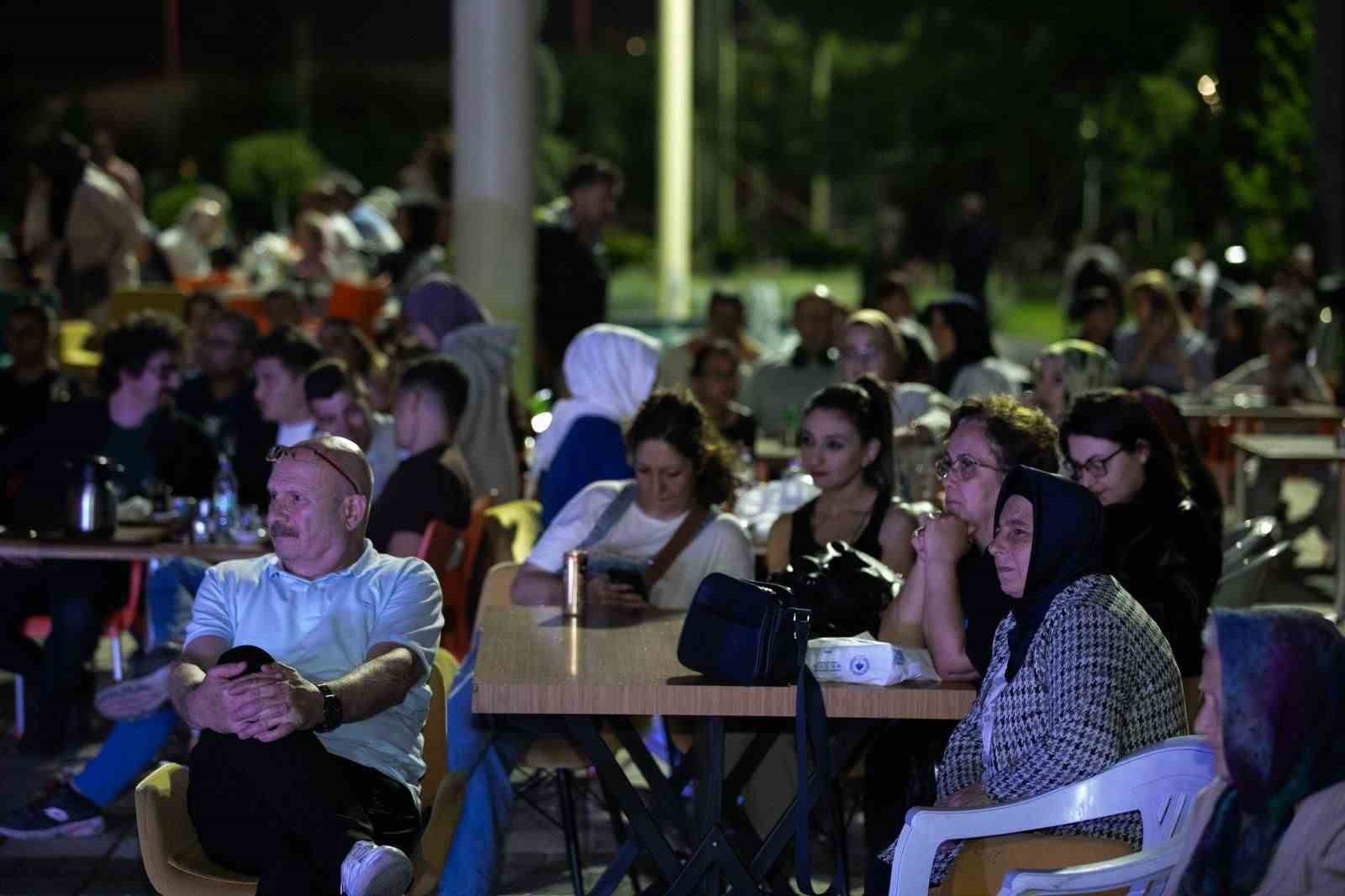 Belediye orkestrası kulakların pasını sildi