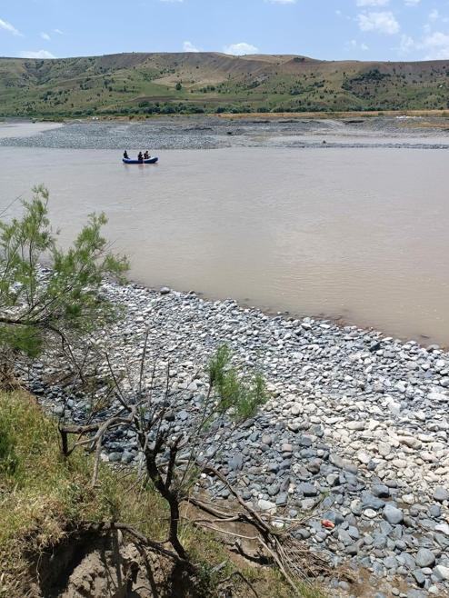 Serinlemek için girdiği nehirde kaybolan Burak'ı 294 kişi arıyor