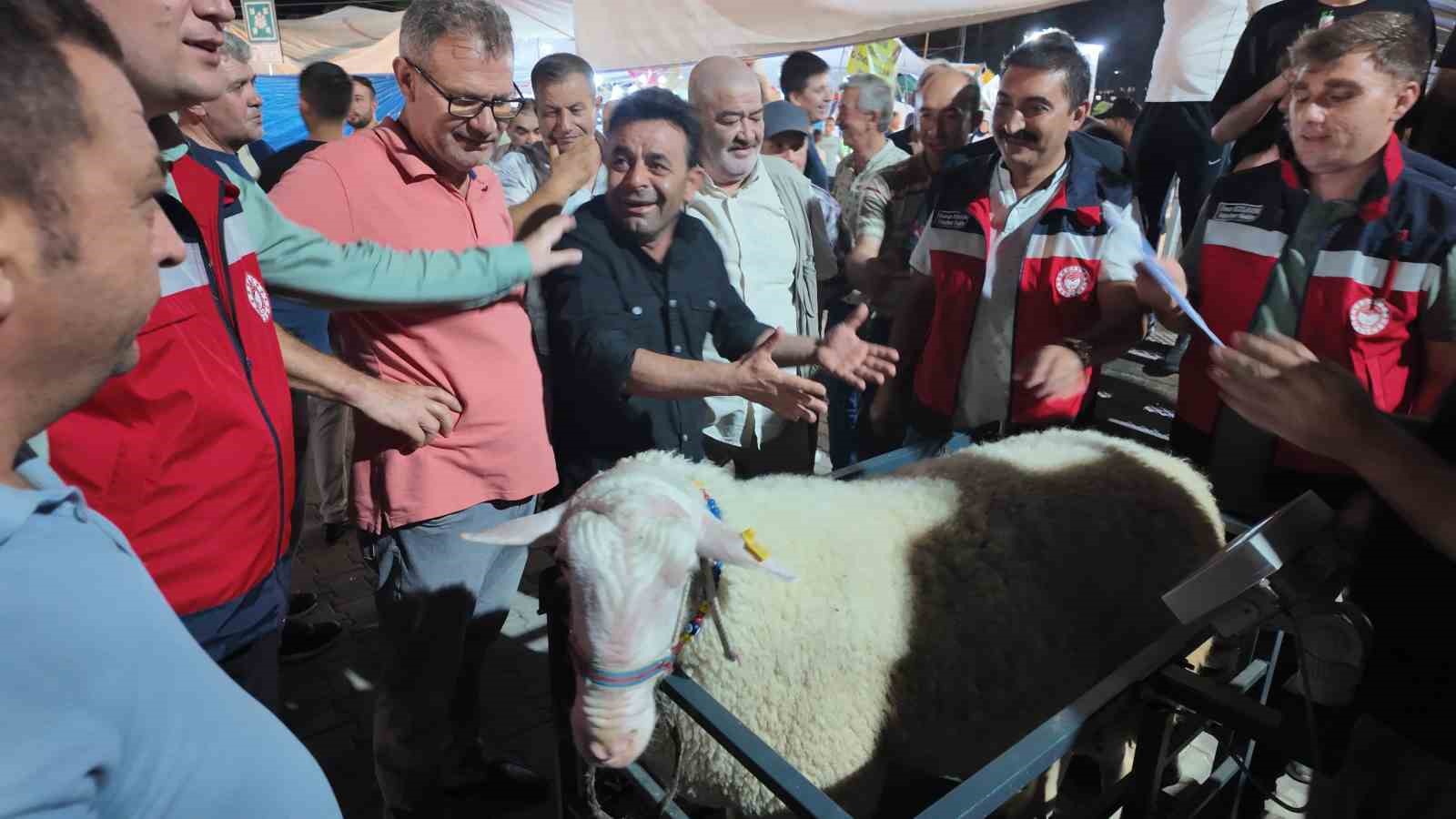 Hayvan Ağırlık Tahmin Yarışmasında ödüller sahiplerini buldu