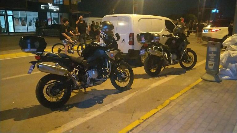 Polisten kaçan motosikletli karşı yönden gelen otomobille çarpıştı: 1 ölü, 1 yaralı