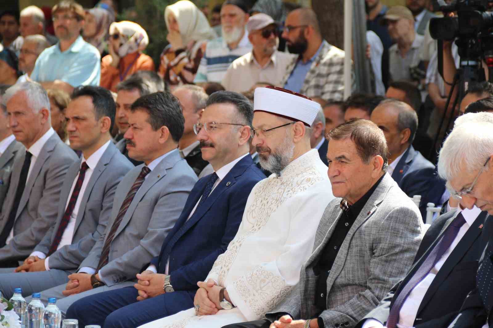 Diyanet İşleri Başkanı Erbaş, Eskişehir İl Müftülüğü binasının açılışına katıldı