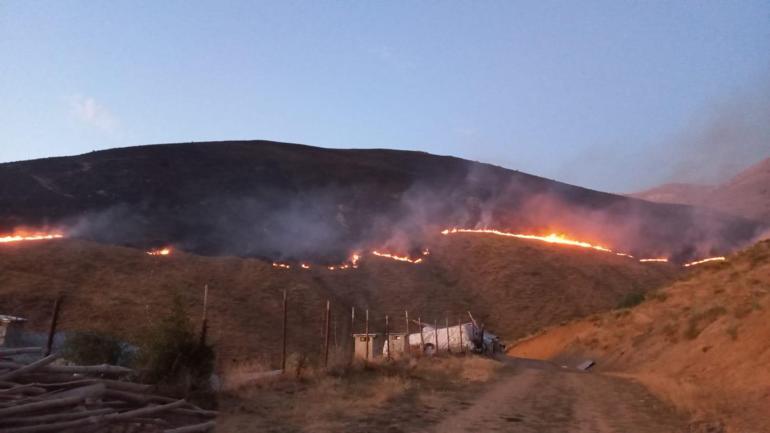 Kayseri'de dağlık alanda yangın