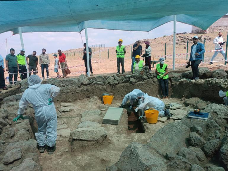 Malazgirt'teki kazı çalışmalarında 5'inci yıl; 150 metrekarelik alanda çalışılıyor