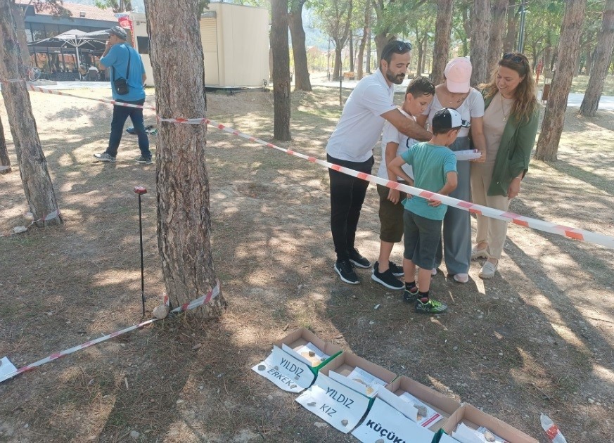 Kütahyalı sporcular, 15 Temmuz Şehitlerini Anma Oryantiring Yarışları’nda ter döktü