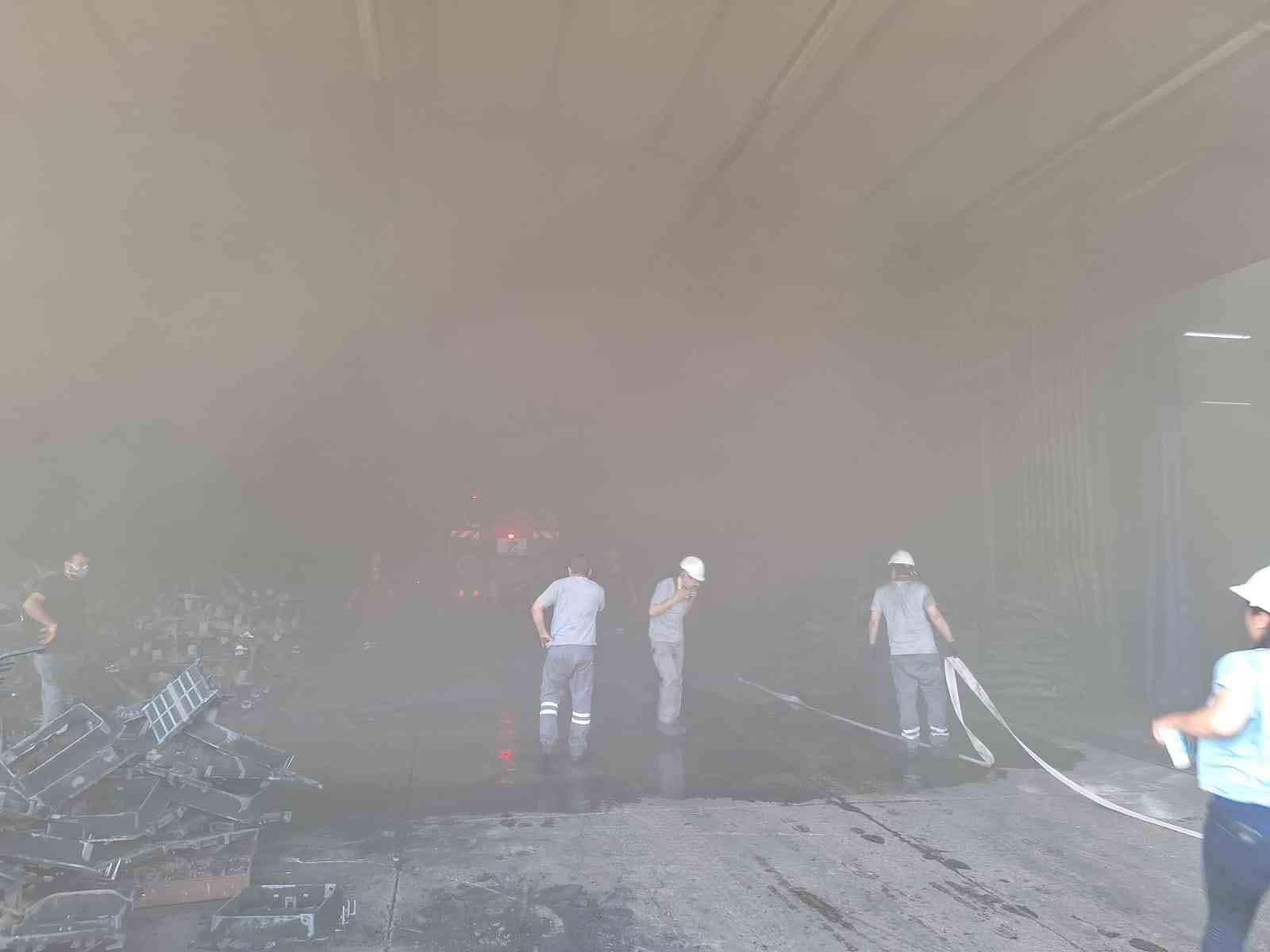 Bilecik’te fabrikada çıkan yangın söndürüldü