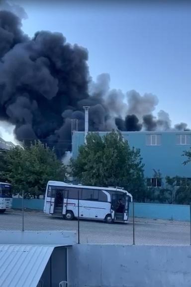 Tekirdağ'da parfüm fabrikasında korkutan yangın