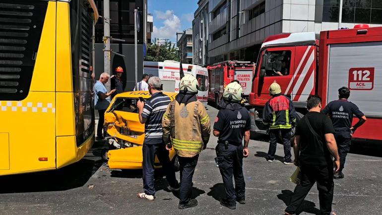 Avcılar'da 4 aracın karıştığı zincirleme kaza