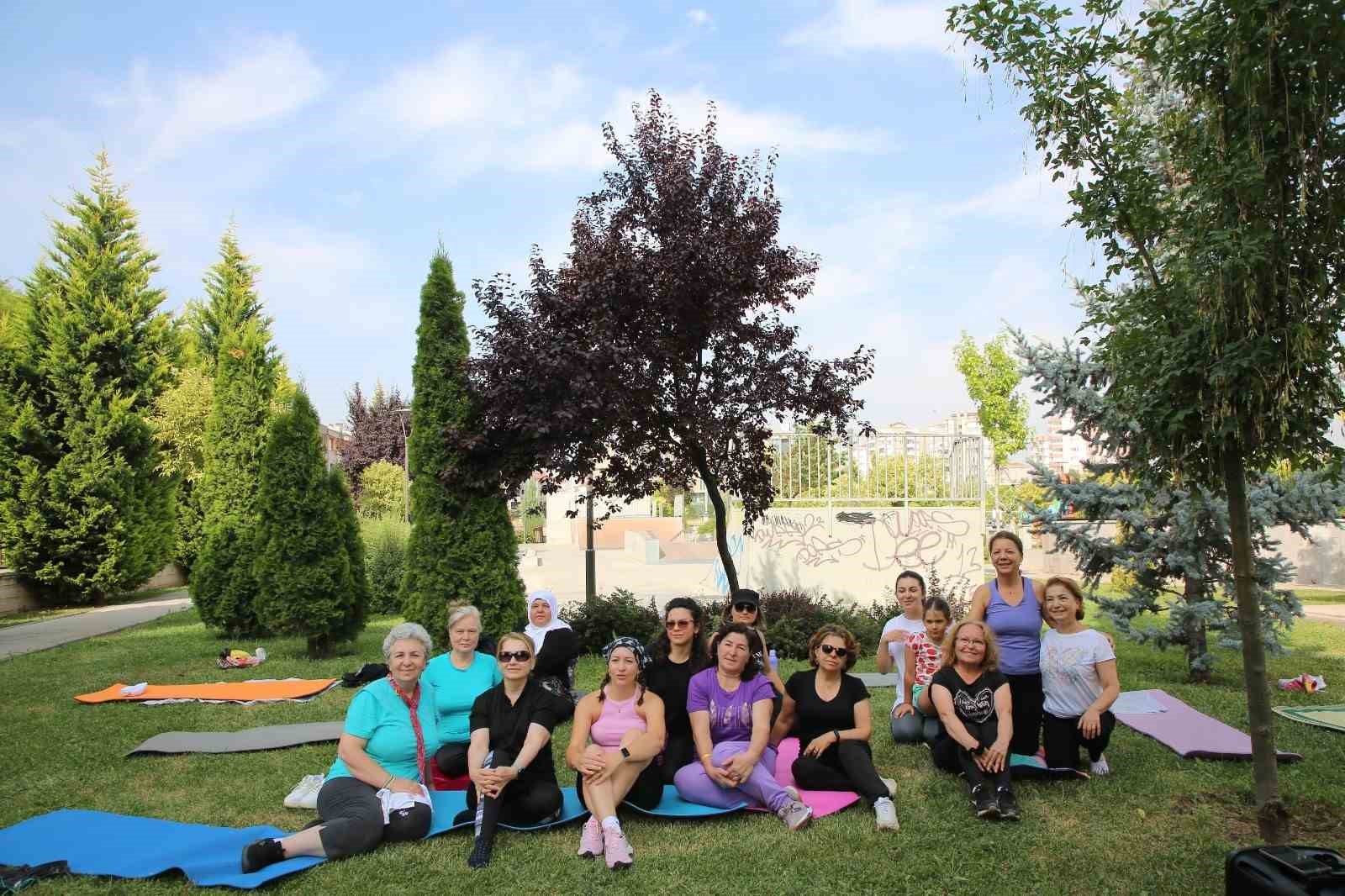 Odunpazarı’nda parklarda spora büyük ilgi