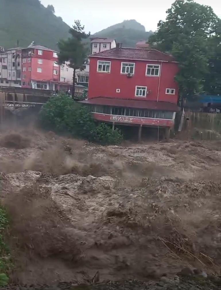 Ordu sağanak sonrası sel suları can aldı: 1 ölü