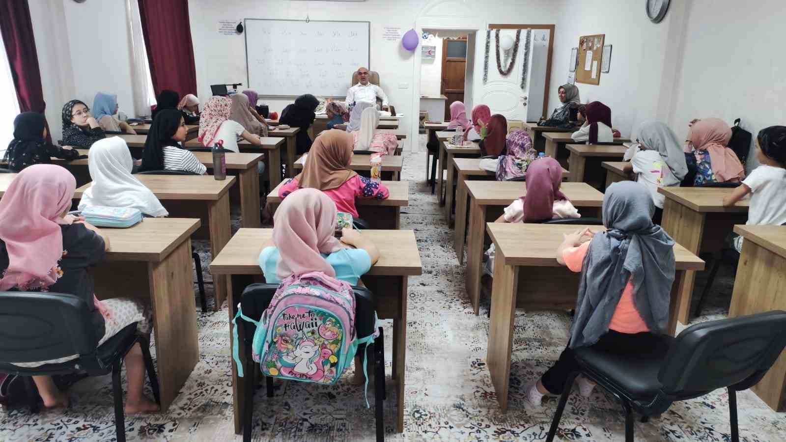 Afyonkarahisar’da Mahremiyet ve Çevre Bilinci semineri