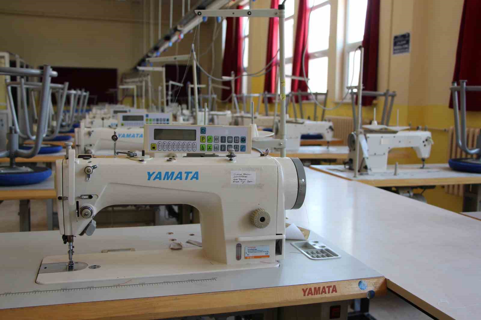 Gediz MYO’da Moda Tasarım bölümü yeniden açılıyor