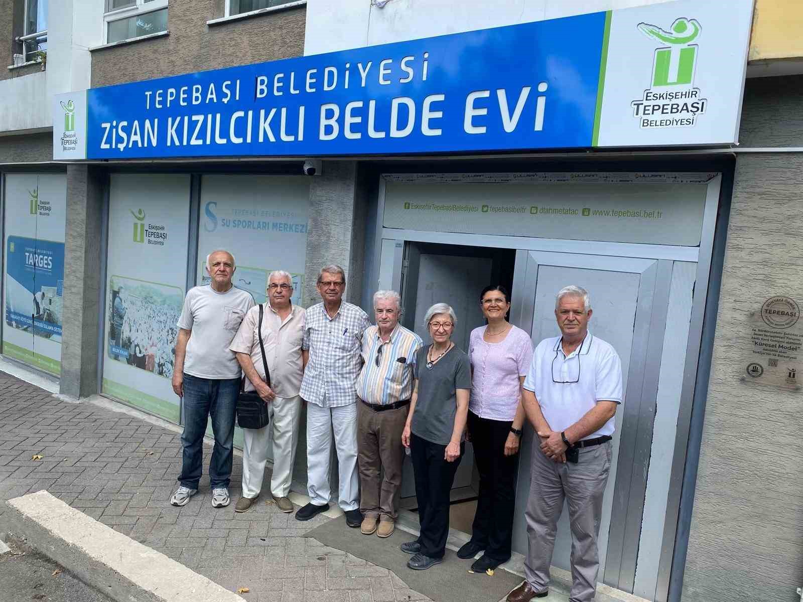 Eskişehir’de yaşlılar için Türk Halk Müziği Grubu tarafından verilen konser ilgi gördü