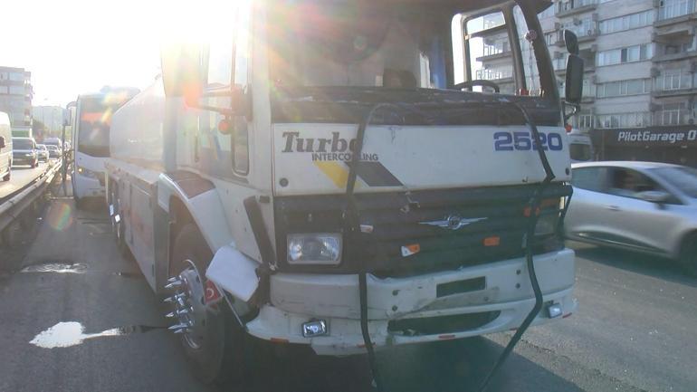 Küçükçekmece'de yol tartışması zincirleme kazayı getirdi: 13 yaralı