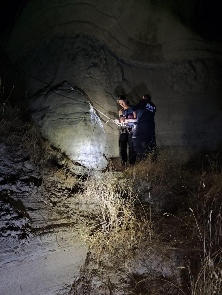 Kapadokya'da vadide kaybolup, mahsur kalan 5 turist kurtarıldı